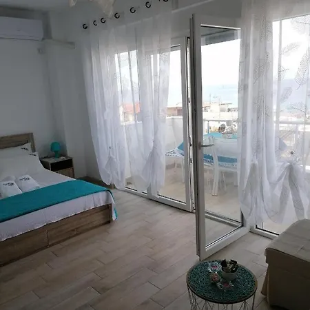 Crystal Blue Apartament