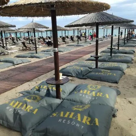 Crystal Blue Apartment *